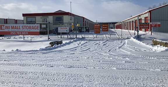 the building in which the motel is located in the snow